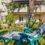 Lovely Apartment In Pula With Kitchen